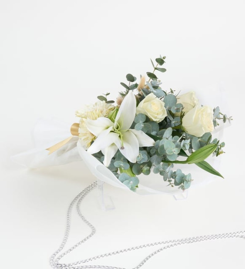Beyaz Lilyum & Gerbera & Gül Çiçek Buketi